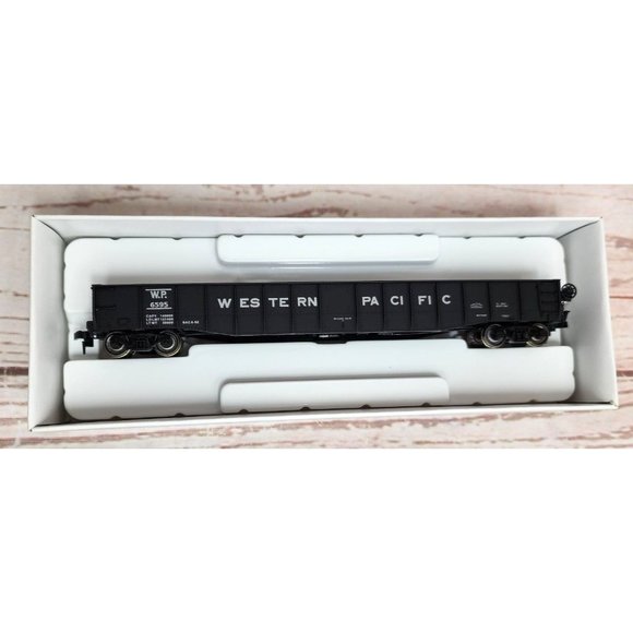 Proto 2000 Series HO Scale Factory Assembled 52’ 6” Drop End Mill Gondola Train - Picture 3 of 15